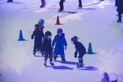 /assets/uploads/images/general/Retro-Glow_Bryant-Park_2025-01-24_Joseph-Buscarello_074.jpg
