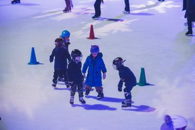 /assets/uploads/images/general/Retro-Glow_Bryant-Park_2025-01-24_Joseph-Buscarello_074.jpg