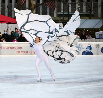 https://bryantpark.org/assets/uploads/images/general/Val_Levine_ArcticMemory_Feb25_1_Credit_PhilipTsai.jpg