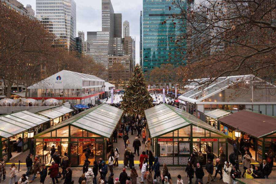 Christmas in new york 2025: lights, events & best photo spots 19 Image